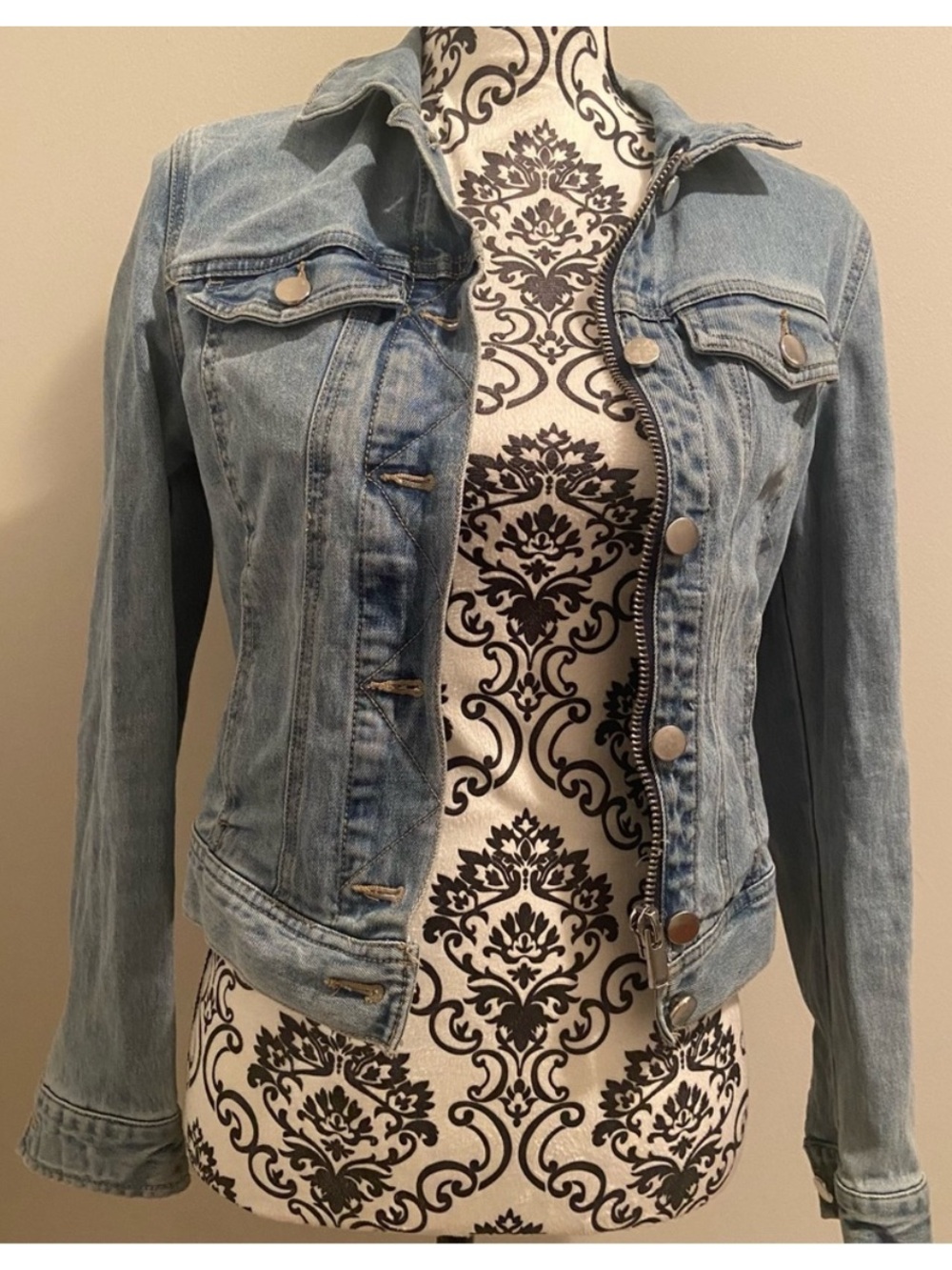 H&M Jean jacket size 4